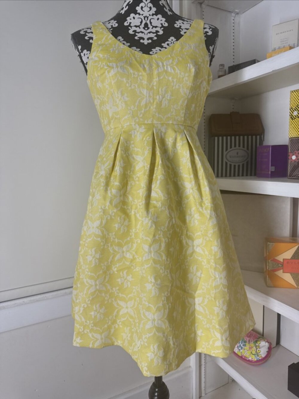 Anthropology Moulinette Soeurs 0P Yellow Damask Floral V-Neck Pleated Pockets